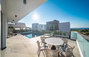 3-bedroom villa 154 m² in Chloraka for 950,000 €