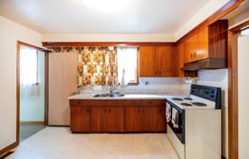 Apartment – Etobicoke, Toronto, Ontario,  Canada for C$2,528,000