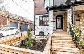Terraced house – Saint Clarens Avenue, Old Toronto, Toronto,  Ontario,   Canada for C$1,282,000
