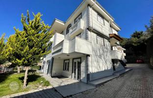 4-bedroom villa 250 m² in Alanya for 19,157,000 TRY