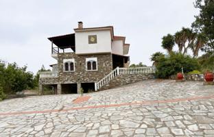 6-bedroom house 310 m² in Pallini for 800,000 €