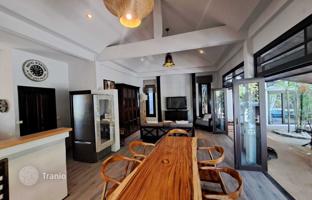 5-bedroom villa 800 m² in Chalong for $953,000