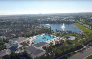 3-bedroom apartments in condo 107 m² in Homestead for $345,000