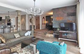 Houses for sale in Lloret de Mar. Designer villa at 100 meters from the beach, Lloret de Mar, Spain. High-quality finishing, convenient layout, pool with jacuzzi, sauna Houses for sale in Lloret de Mar. Designer villa at 100 meters from the beach, Lloret de Mar, Spain. High-quality finishing, convenient layout, pool with jacuzzi, sauna