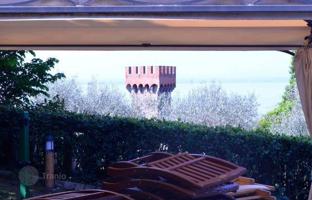 5-bedroom villa 250 m² in Passignano Sul Trasimeno for 1,199,000 €