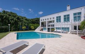 Exquisitely refurbished modern villa with a plot, a swimming pool, a garage and a terrace, Coral Gables, USA for $2,780,000