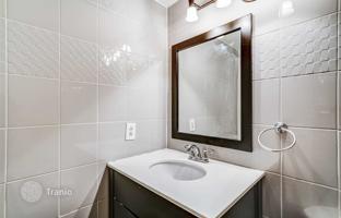 8-bedroom apartment in North York for C$802,000