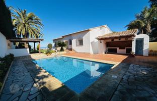 3-bedroom villa 274 m² in Denia for 575,000 €