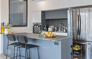 3-bedroom apartment 90 m² in Tel Aviv for $2,078,000