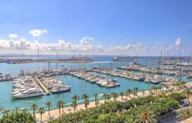 Five-room penthouse with stunning sea views in Palma de Mallorca, Spain for 2,195,000 €