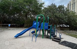 3-bedroom house 231 m² in West Palm Beach for $1,275,000