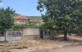 The house has 2 floors- 73 sq. m. + a yard of 600 sq. m., Goritsa village, total. Pomorie, Bulgaria for 66,000 €