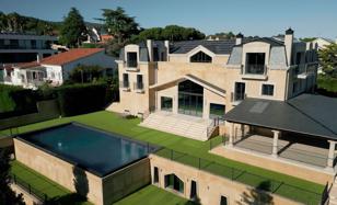 8-bedroom house 2,000 m² in Barcelona for 8,000,000 €