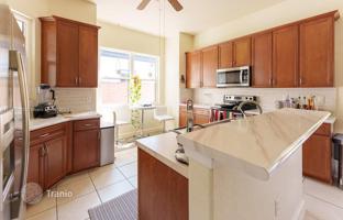 4-bedroom house 237 m² in Hialeah for $830,000