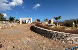 Top quality unfinished bungalow villa with guest houses, several pools with amazing views for 1,300,000 €