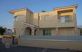 3-bedroom cottage 185 m² in Kissonerga for 525,000 €