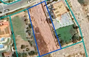 Land plot 992 m² in Mouttagiaka for 950,000 €