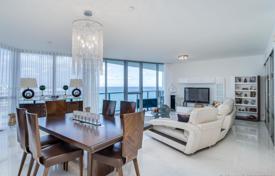 Modern apartment with ocean views in a residence on the first line of the beach, Hollywood, Florida, USA for $1,129,000