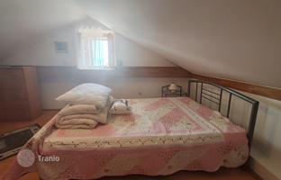 2-bedroom house 75 m² in Omišalj for 192,000 €