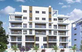 Bright three-bedroom apartment in Mil Palmeras, Alicante, Spain for 339,000 €