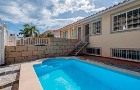 Three-level townhouse with a pool and a parking in Palm-Mar, Tenerife, Spain for 418,000 €