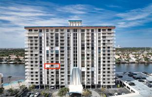 2-bedroom apartments in condo 117 m² in South Ocean Drive for $469,000