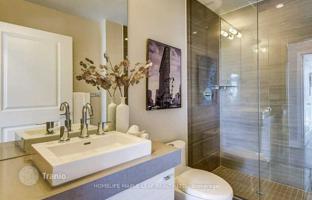 5-bedroom apartment in Etobicoke for C$981,000
