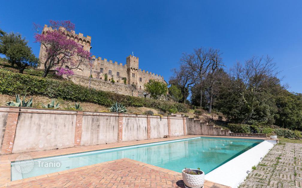 Castle for sale in Florence, Italy — listing 1790934