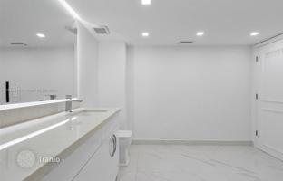 5-bedroom apartments in condo 395 m² in Aventura for $1,985,000