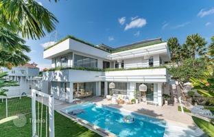 5-bedroom villa 532 m² in Canggu for $895,000