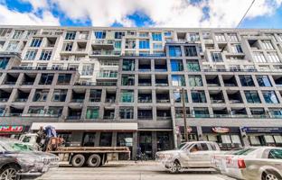 2-bedroom apartment in Bathurst Street for C$860,000