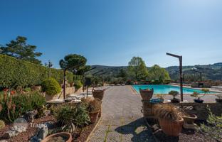 8-bedroom country house 755 m² in Assisi for 2,200,000 €