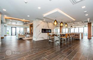 3-bedroom apartment in Etobicoke for C$1,187,000