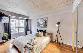 Apartment – King Street, Old Toronto, Toronto,  Ontario,   Canada for C$1,090,000