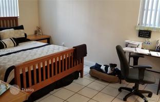3-bedroom apartments in condo 123 m² in West End for $295,000