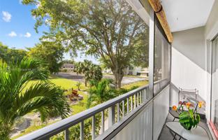 3-bedroom apartments in condo 202 m² in Tamarac for $415,000