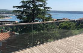 Luxury penthouse apartment with a pool, a garage, a terrace and views of the bay, Portorož, Slovenia for 587,000 € Luxury penthouse apartment with a pool, a garage, a terrace and views of the bay, Portorož, Slovenia for 587,000 €