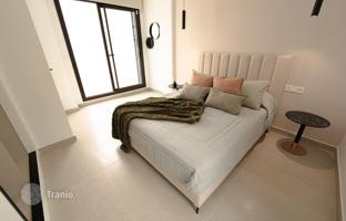 4-bedroom villa 140 m² in Almoradi for 465,000 €