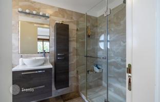 4-bedroom cottage 272 m² in Mouttagiaka for 1,850,000 €