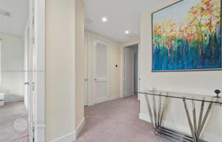 4-bedroom house 286 m² in Miami for $976,000
