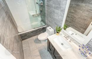 7-bedroom townhouse in Etobicoke for C$1,307,000