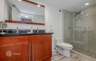 Condo 71 m² in Miami Beach for $1,800,000