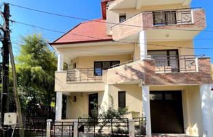 9-room house 500 m² in Bucharest for 690,000 €