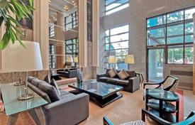 Apartment – Bay Street, Old Toronto, Toronto,  Ontario,   Canada for C$1,011,000