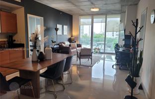2-bedroom apartments in condo 101 m² in Miami for $725,000