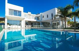 Villa in Limassol with 4 bedrooms, Agios Athanasios for 1,800,000 €