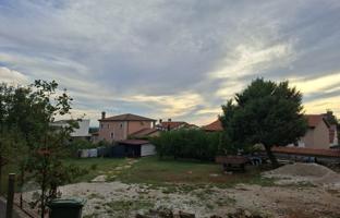Land plot 620 m² in Višnjan for 103,000 €