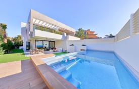 Semi Detached Villa for sale in Ventura del Mar, Marbella — Puerto Banus for 1,602,000 €