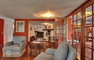 6-bedroom villa 760 m² in Barga for 880,000 €