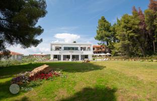 4-bedroom villa 210 m² in Nikiti for 2,000,000 €